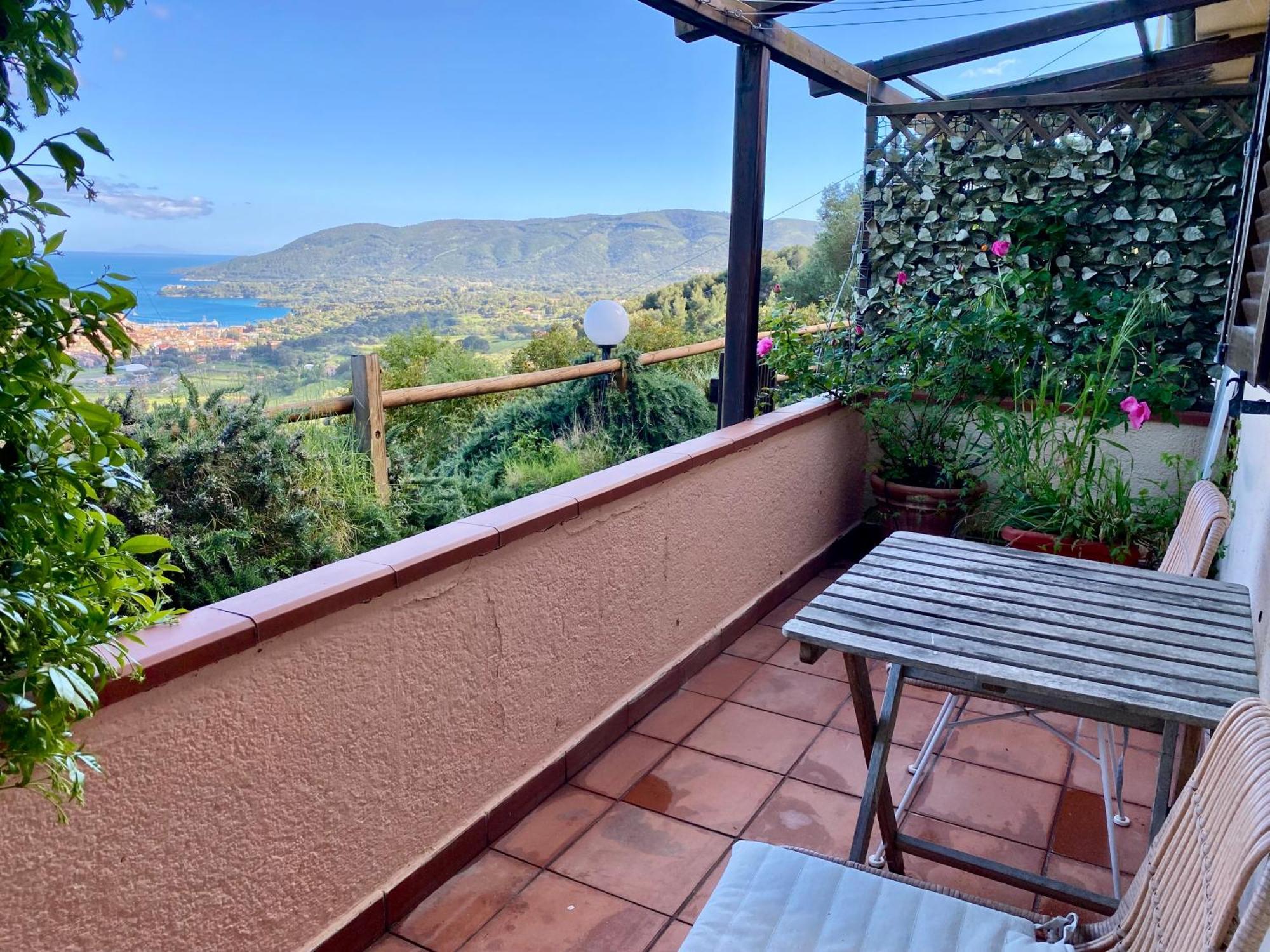 Appartement Aria Di Collina - Isola D'Elba à Porto Azzurro Extérieur photo